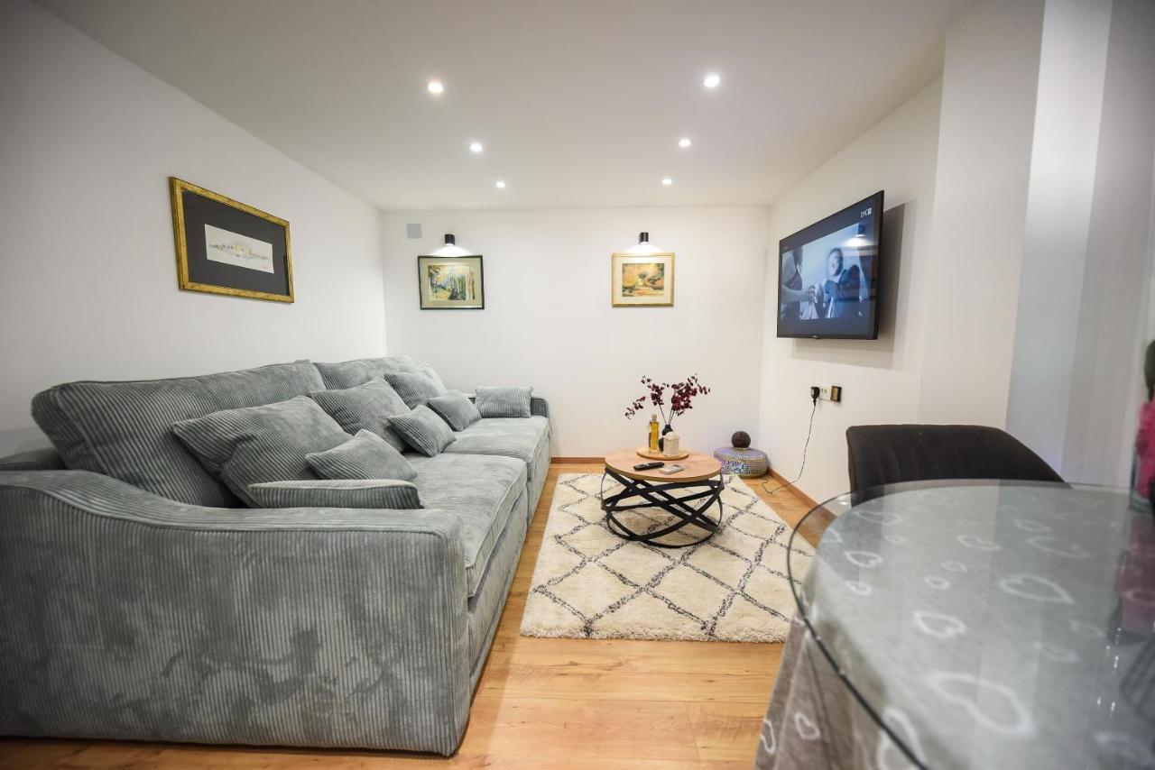 Apartman Maja Lägenhet Zadar Exteriör bild